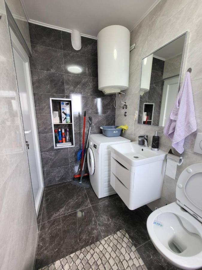 Apartman Dora With Sea View And Terrace Umag Extérieur photo